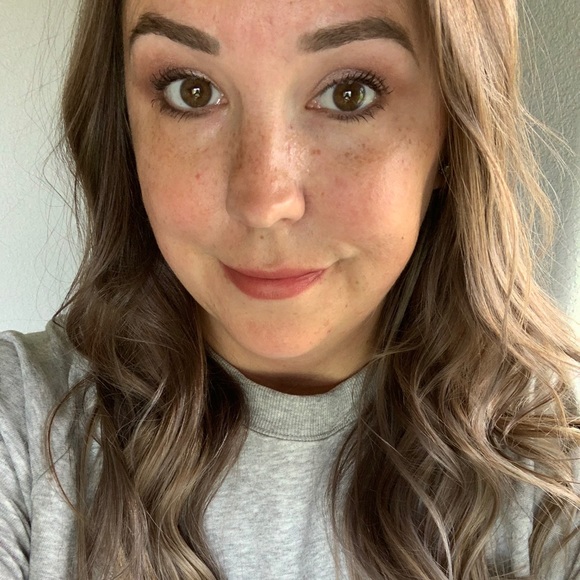 Meet your Posher, Lindsey - Picture 1 of 1